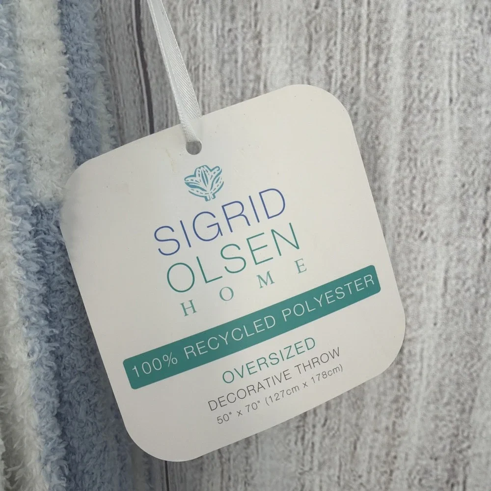 Sigrid Olsen Throw Blanket 50x70 Light Blue White Fish Seashore Nautical Beach